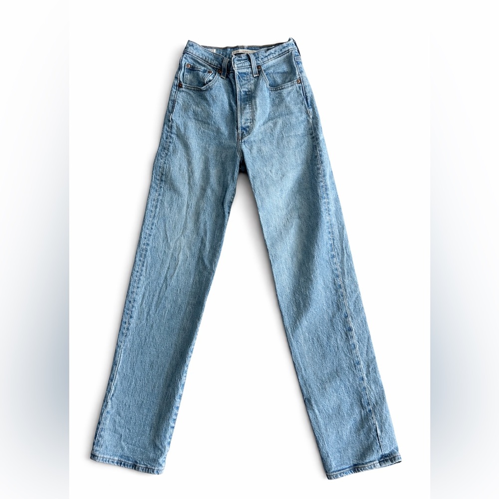 Levi's Women's Ribcage Straight Jeans - Light Blue